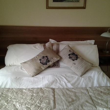 Gardenfield House Bed & Breakfast H91Vh02 Galway Exterior foto