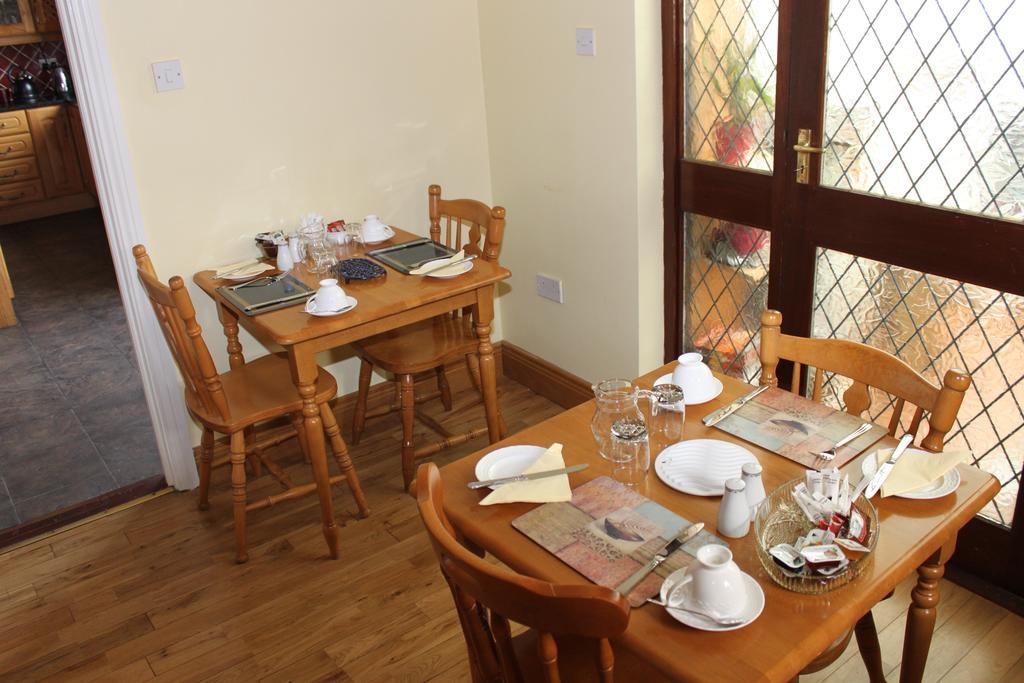 Gardenfield House Bed & Breakfast H91Vh02 Galway Exterior foto